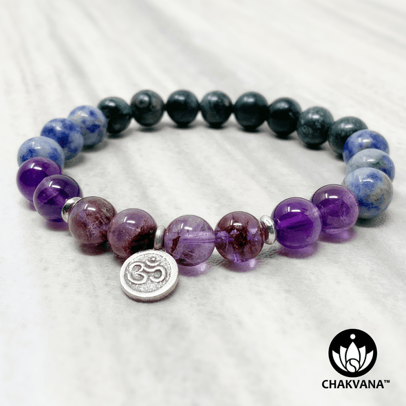 Super 7, Amethyst, Sodalite and Kambaba Jasper 8mm Gemstone Bead Bracelet with Sterling Silver Om Charm – Chakvana.com