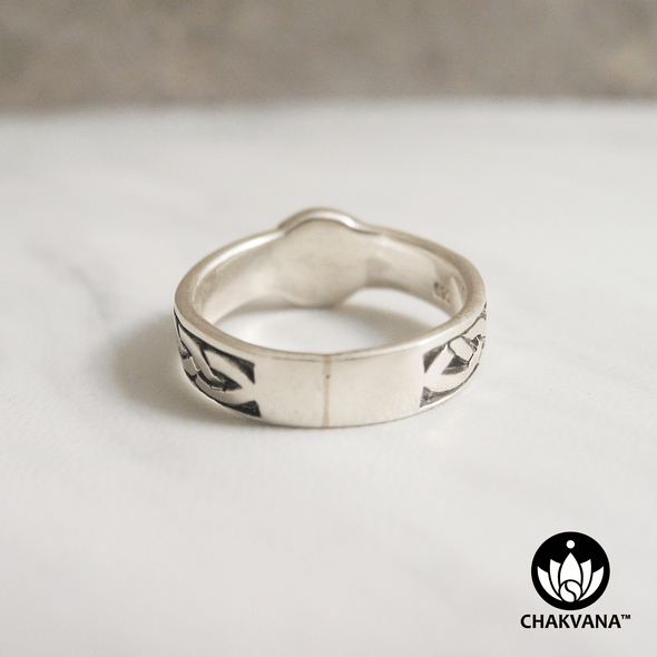 Om Symbol Ring with Celtic Design. Sterling Silver metal. www.chakvana.com